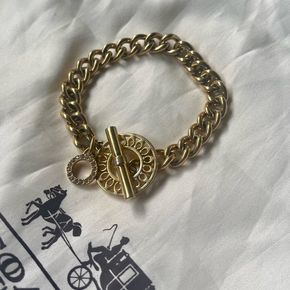 Toggle link bracelet - Picture 9 of 9